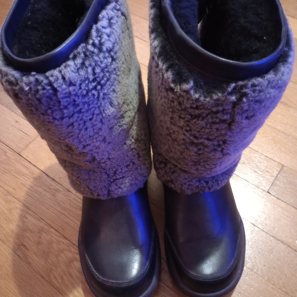 Ugg Marien snow waterproof  Boots size 7